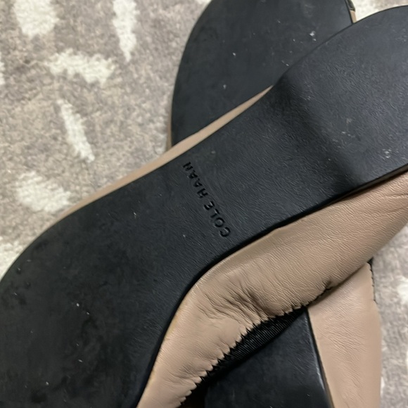 EUC COLE HAAN Women's Leather Cap Toe Ballet Flats, Size 8B - Picture 4 of 4